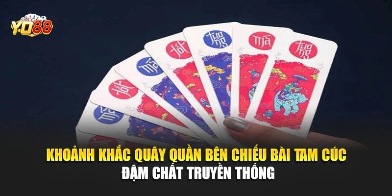 Khoảnh khắc quây quần bên chiếu bài tam cúc đậm chất truyền thống